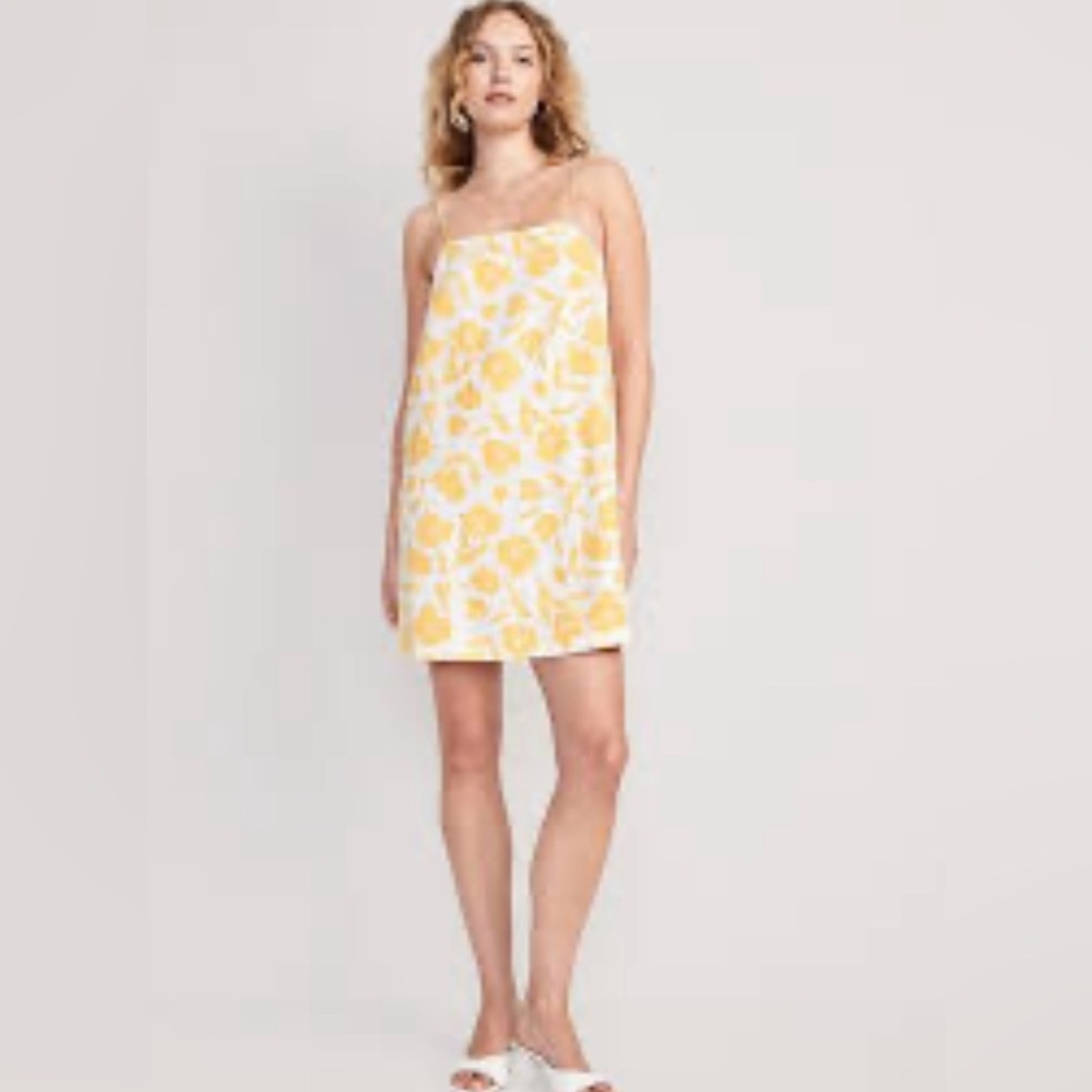 💛🌷💎Old Navy Yellow Floral Dress